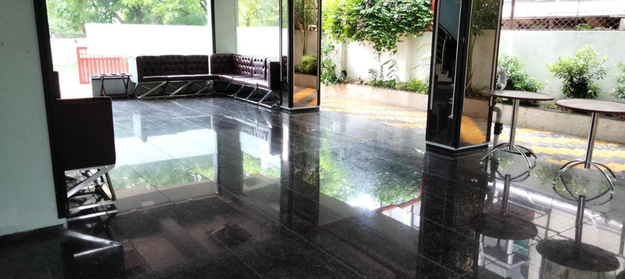 Hotel Airport Kk Nagpur Exterior foto